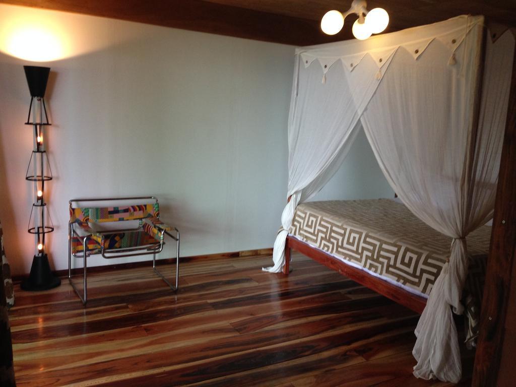 Hotel Camino Del Sol Los Duarte Habitación foto